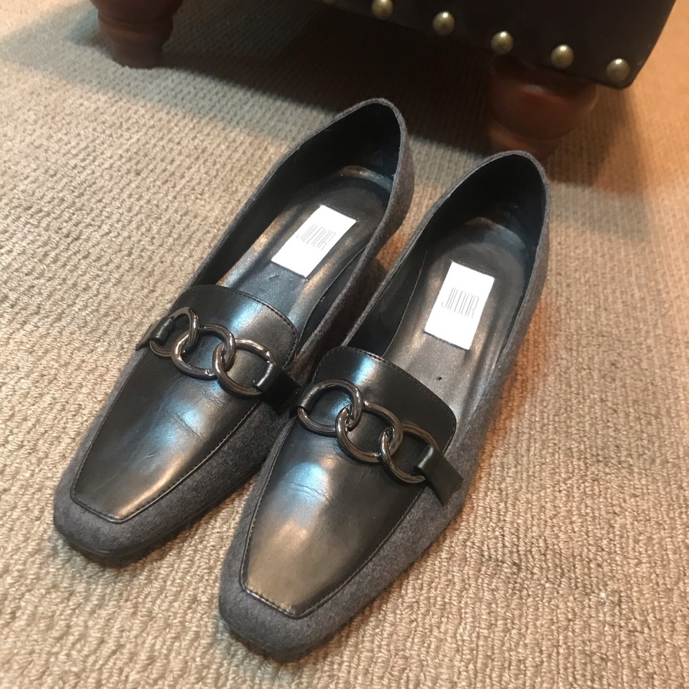 Women’s Grey and Black Heels